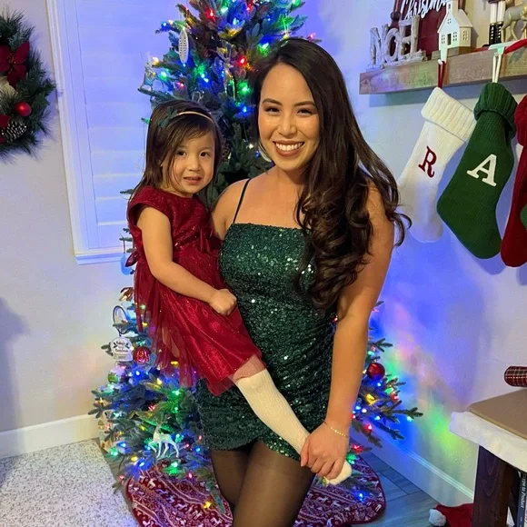 Green mini cocktail dress - Picture 3 of 4